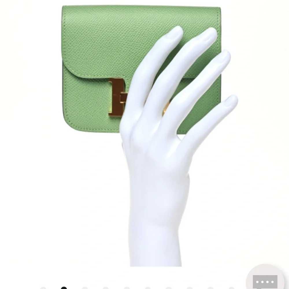 Hermes Constance Epsom (Vert Criquet) Clutch/wallet/crossbody.